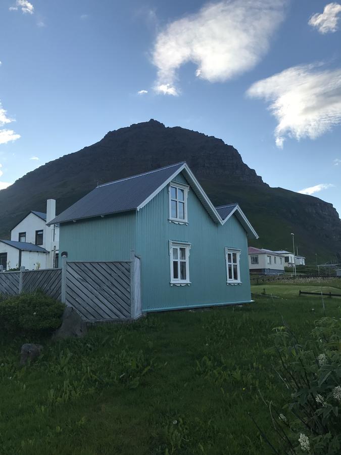 The Little House Villa Bolungarvik ภายนอก รูปภาพ